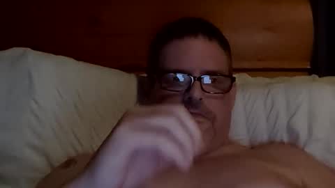 Snapshot of the_man_for_u chatting on 11-10-25, 02:43 Chris online show from 11-10-25, 02:43