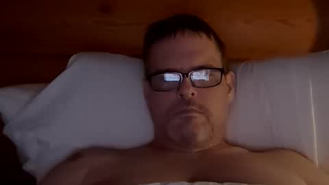 Snapshot of the_man_for_u chatting on 12-16-25, 03:06 Chris online show from 12-16-25, 03:06