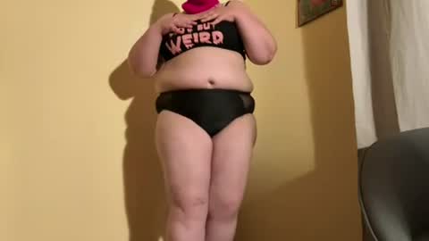 Emma online show from 06-16-26, 01:52