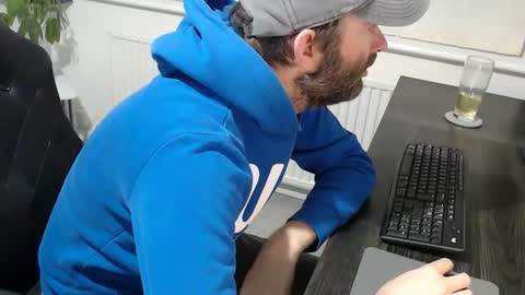 Snapshot of the_sensual_masturwait chatting on 12-21-25, 07:48 the_sensual_masturwait online show from 12-21-25, 07:48