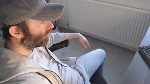 Snapshot of the_sensual_masturwait chatting on 01-14-26, 11:05 the_sensual_masturwait online show from 01-14-26, 11:05