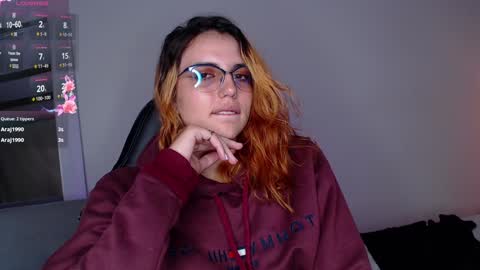 Snapshot of thea_aphros chatting on 01-18-25, 01:19 Diosa Afrodita online show from 01-18-25, 01:19