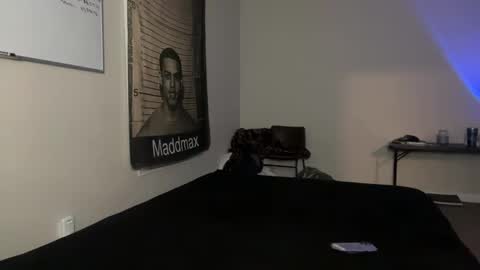 Snapshot of thebaileybrooks chatting on 10-02-25, 01:23 thebaileybrooks online show from 10-02-25, 01:23