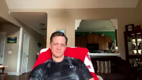 Snapshot of thebatandthecat10 chatting on 06-09-26, 01:56 ISABELLA or MATT online show from 06-09-26, 01:56