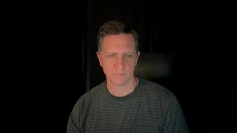 Snapshot of thebatandthecat10 chatting on 06-11-26, 03:32 ISABELLA or MATT online show from 06-11-26, 03:32