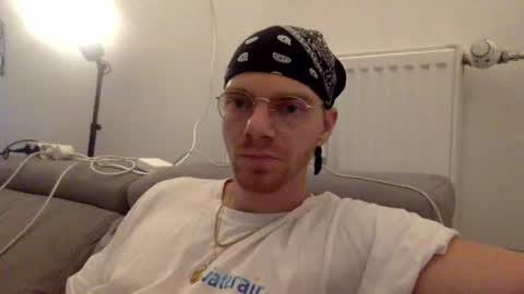 Snapshot of thebatguuy chatting on 07-17-26, 06:57 thebatguuy online show from 07-17-26, 06:57