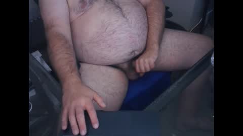 Snapshot of thebearking69 chatting on 10-01-25, 05:35 The Bear King online show from 10-01-25, 05:35