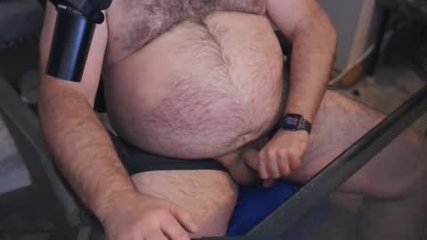 Snapshot of thebearking69 chatting on 12-02-25, 08:08 The Bear King online show from 12-02-25, 08:08