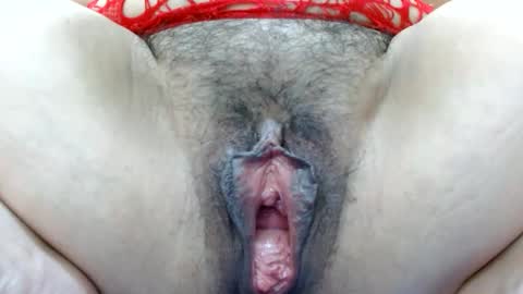 Snapshot of thebestpussyhairy chatting on 03-06-25, 11:42 Karla online show from 03-06-25, 11:42