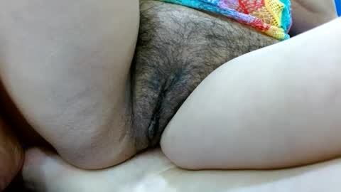 Snapshot of thebestpussyhairy chatting on 03-09-25, 09:36 Karla online show from 03-09-25, 09:36