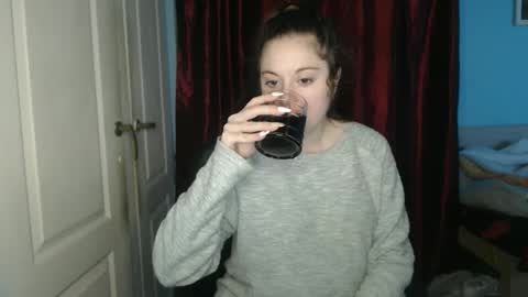 raissa online show from 10-26-25, 02:45