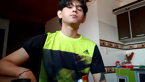 Snapshot of thebluesky_18 chatting on 10-04-25, 04:38 thebluesky_18 online show from 10-04-25, 04:38