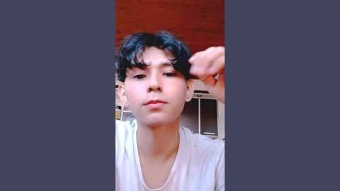 Snapshot of thebluesky_18 chatting on 10-05-25, 11:30 thebluesky_18 online show from 10-05-25, 11:30