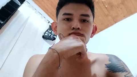 Snapshot of thebluesky_18 chatting on 11-27-25, 11:34 thebluesky_18 online show from 11-27-25, 11:34