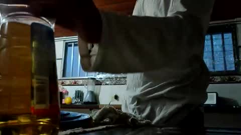 Snapshot of thebluesky_18 chatting on 11-28-25, 10:40 thebluesky_18 online show from 11-28-25, 10:40