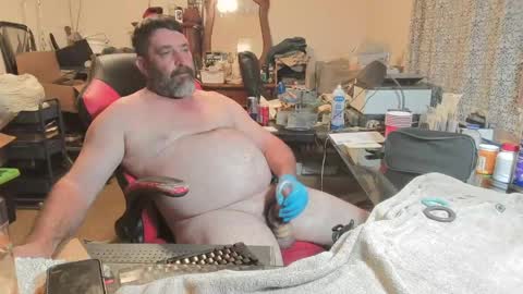 Snapshot of thecajunbator2 chatting on 05-19-26, 08:15 Cajunbator online show from 05-19-26, 08:15