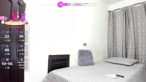 TheChicaNextDoor  online show from 02-04-26, 11:09