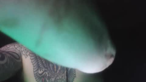 Snapshot of thecolorclear chatting on 10-25-25, 02:30 thecolorclear online show from 10-25-25, 02:30