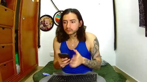 Snapshot of thecrazyadam chatting on 05-07-26, 12:10 Miguel online show from 05-07-26, 12:10