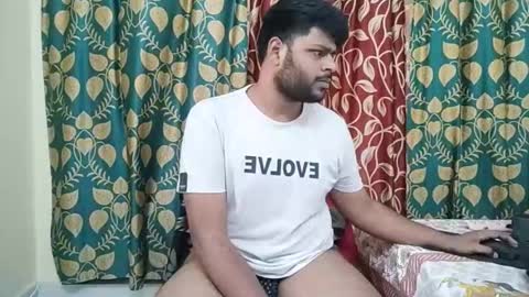 Snapshot of thecuteboyy chatting on 05-03-26, 03:56 thecuteboyy online show from 05-03-26, 03:56