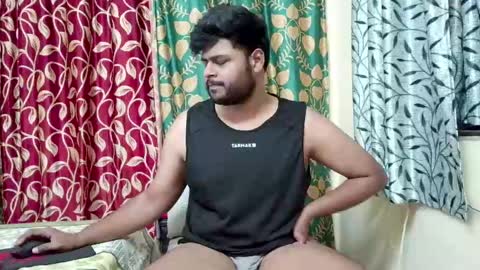 Snapshot of thecuteboyy chatting on 05-25-26, 06:25 thecuteboyy online show from 05-25-26, 06:25