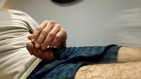 Snapshot of thedickhard1010 chatting on 03-08-25, 08:33 thedickhard1010 online show from 03-08-25, 08:33