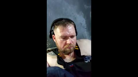 Snapshot of thedirtyhurta chatting on 02-09-26, 08:51 BigDan online show from 02-09-26, 08:51