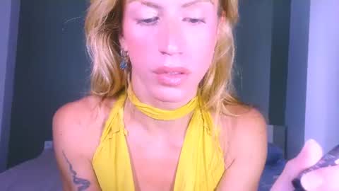 Snapshot of thedollxxxperience chatting on 07-07-26, 03:53 Yolanda online show from 07-07-26, 03:53