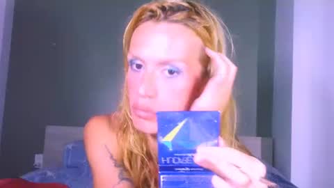 Snapshot of thedollxxxperience chatting on 07-07-26, 07:45 Yolanda online show from 07-07-26, 07:45