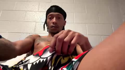 Snapshot of thee304slayer chatting on 11-26-25, 04:02 thee304slayer online show from 11-26-25, 04:02