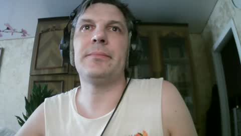 Snapshot of theemperoroftheuniverse chatting on 07-19-26, 07:12 The Emperor of the Universe online show from 07-19-26, 07:12