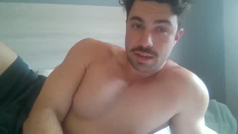 Snapshot of theepapajohn chatting on 05-19-26, 06:58 theepapajohn online show from 05-19-26, 06:58