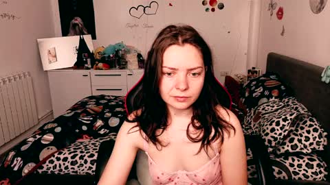 TheFarmergirl online show from 04-05-26, 05:59