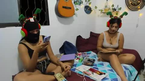 Ariamapola88 online show from 12-15-24, 08:52