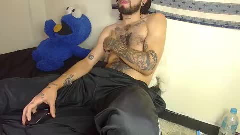 independent Model online show from 02-05-25, 07:20