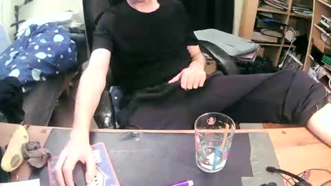 Snapshot of thegoodteacher54 chatting on 01-08-25, 09:21 paul online show from 01-08-25, 09:21