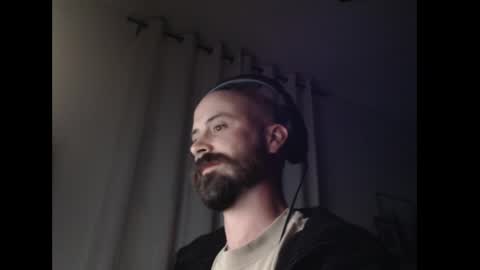 Goofy beard online show from 06-05-26, 02:29