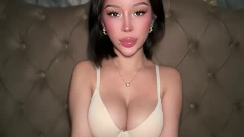 Snapshot of thegreat_legacy chatting on 04-28-26, 03:00 Elle dont forget to folloW me and thumbs up online show from 04-28-26, 03:00