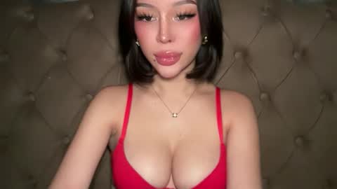 Snapshot of thegreat_legacy chatting on 05-01-26, 10:31 Elle dont forget to folloW me and thumbs up online show from 05-01-26, 10:31