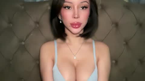 Snapshot of thegreat_legacy chatting on 05-24-26, 12:04 Elle dont forget to folloW me and thumbs up online show from 05-24-26, 12:04