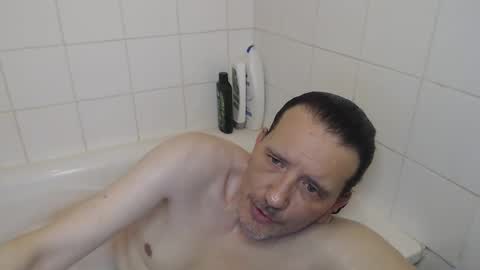 Green online show from 04-01-26, 08:39