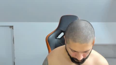 Snapshot of theguardian7 chatting on 11-20-25, 06:24 theguardian7 online show from 11-20-25, 06:24