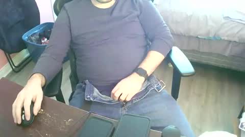 Mike D. online show from 02-07-25, 04:46