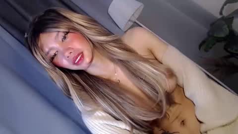 laisa online show from 05-27-26, 01:35