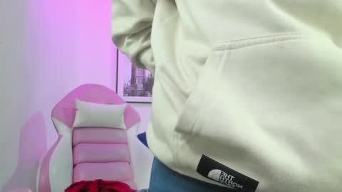 Theia  online show from 02-24-25, 12:37