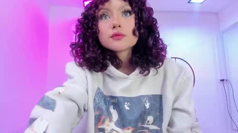 Theia  online show from 03-12-25, 01:19