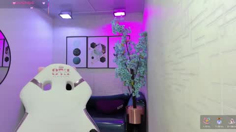 Theia  online show from 02-04-26, 12:44