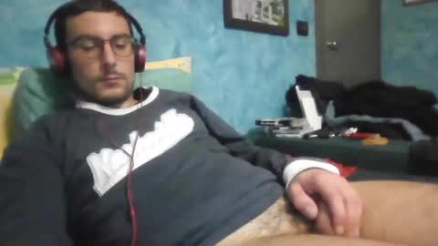 Snapshot of theitalianx95x chatting on 12-15-24, 09:53 theitalianx95x online show from 12-15-24, 09:53