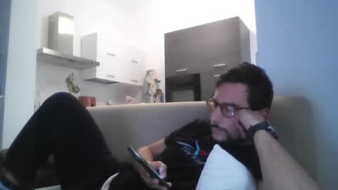 Snapshot of theitalianx95x chatting on 11-16-25, 02:22 theitalianx95x online show from 11-16-25, 02:22