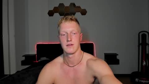 Snapshot of thejacob_d chatting on 11-14-25, 11:02 thejacob_d online show from 11-14-25, 11:02